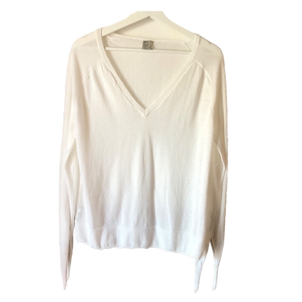GEF Fine Knit Lightweight Women’s Size L V Neck Sweater Poly/Cotton in White